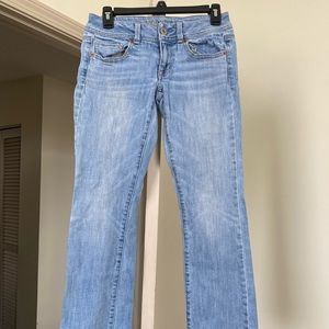 American Eagle Size 2 Kickboot jeans